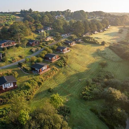 Timber Hill Self Catering Cedar Lodges Broad Haven Zewnętrze zdjęcie