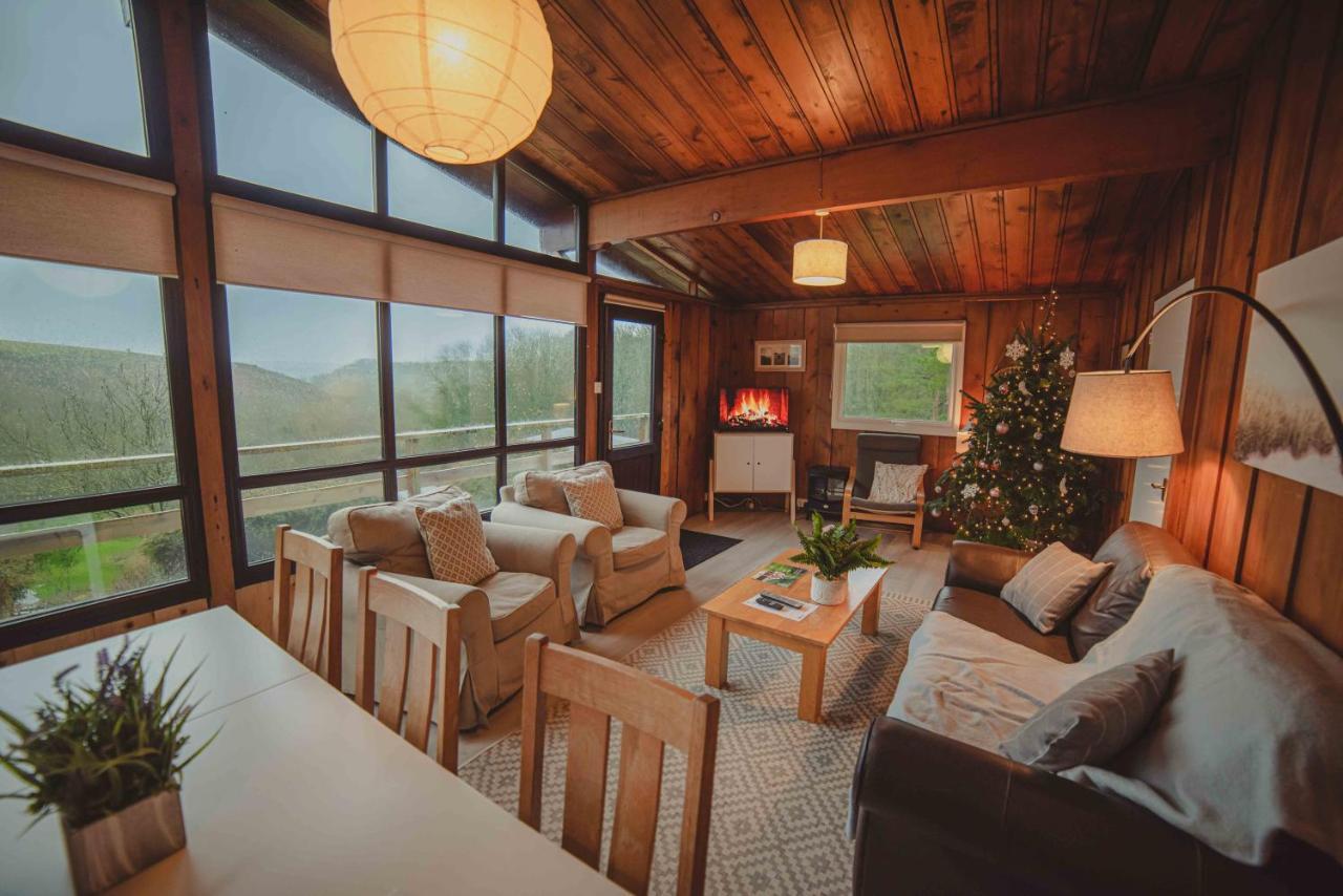 Timber Hill Self Catering Cedar Lodges Broad Haven Zewnętrze zdjęcie