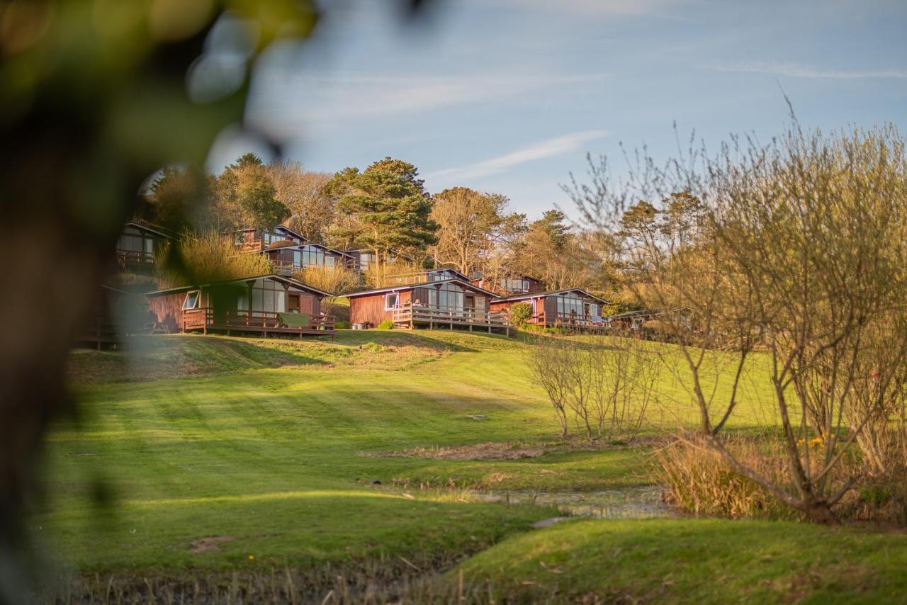 Timber Hill Self Catering Cedar Lodges Broad Haven Zewnętrze zdjęcie